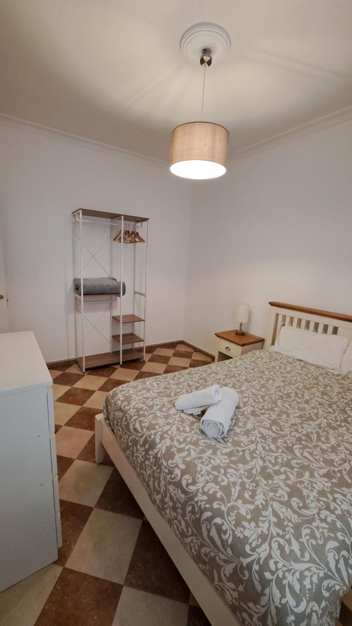Ms4 Apartamentos Nervion เซบีญา ภายนอก รูปภาพ